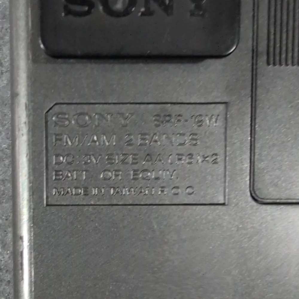 Sony Walkman SRF-19W Portable FM/AM Radio Vintage Grey